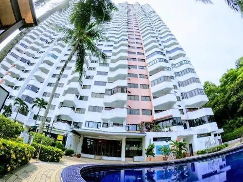 Apartament Batu Ferringhi Luxury Seaview Suite - 3Br Malezja