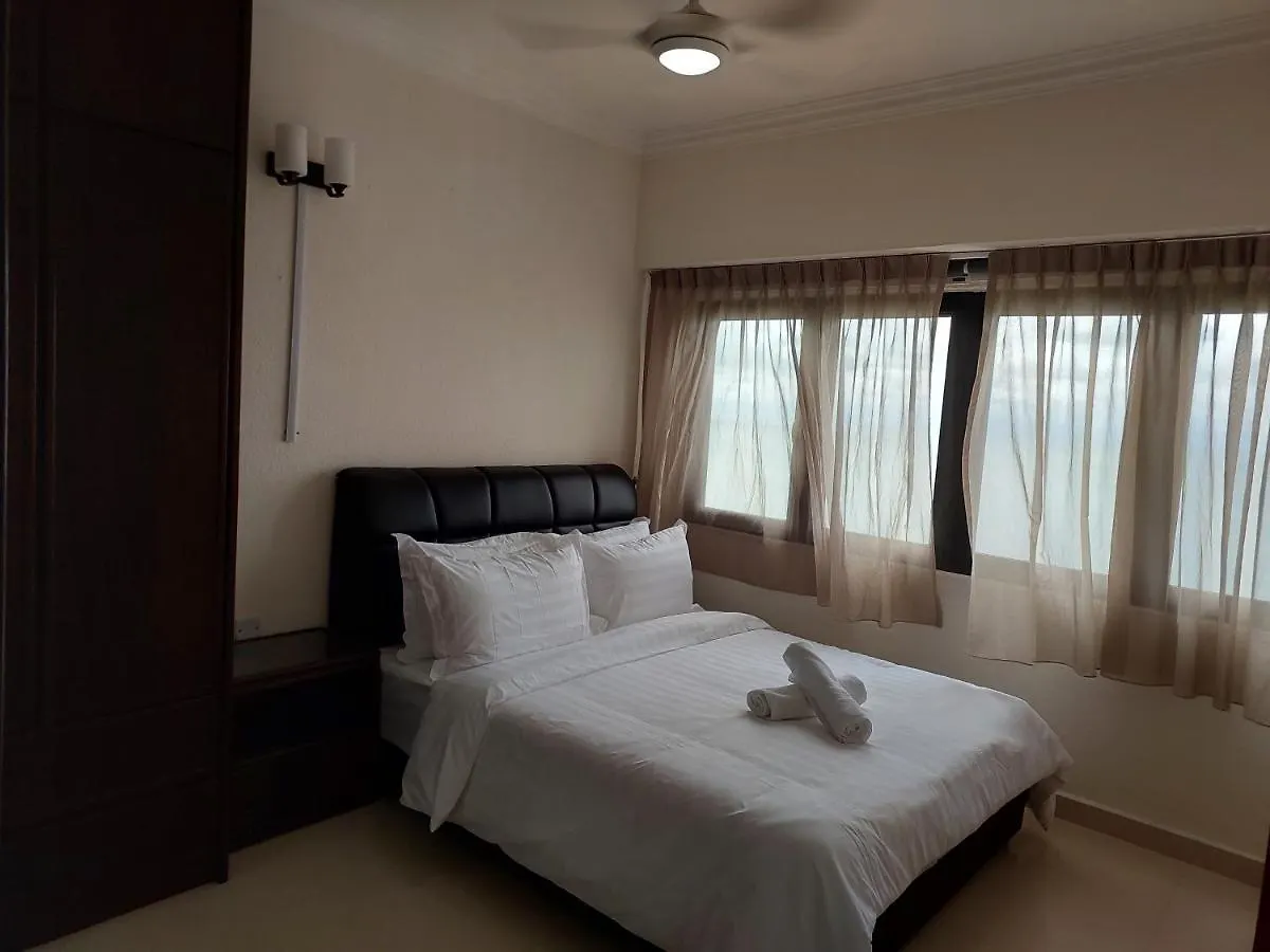Batu Ferringhi Luxury Seaview Suite - 3Br